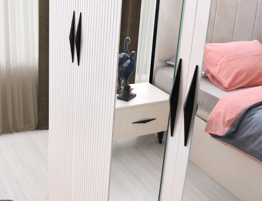 Ladin Yatak Odası Takımı Ladin Yatak Odası Takımı